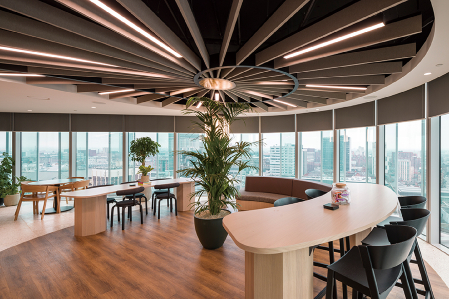 s8_38 - Views over Manchester all around.jpg