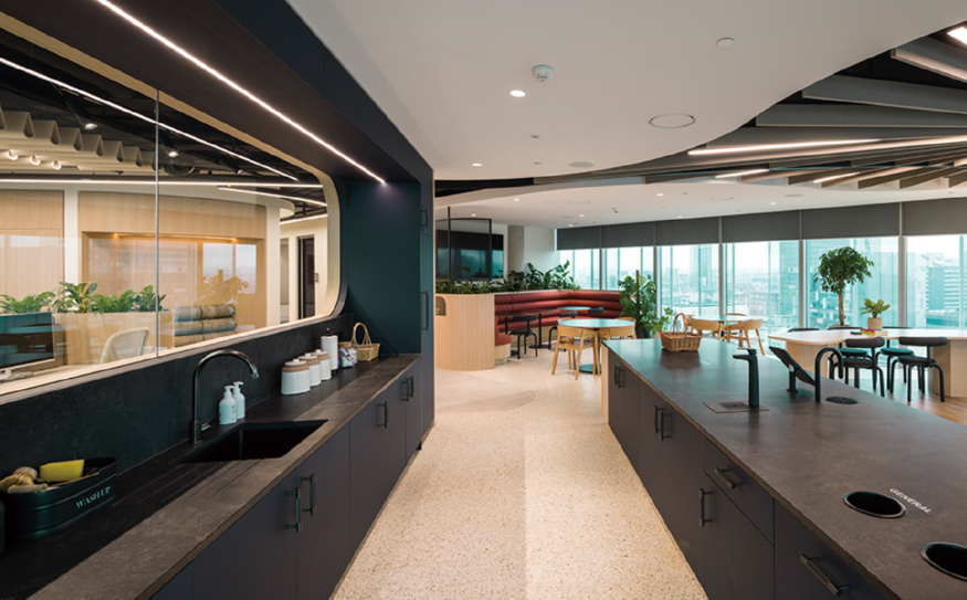 s8_40 - Town Hall Drinks and Sink Station.jpg