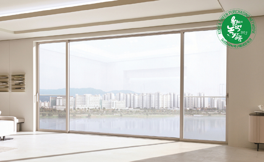 [LX하우시스 사진자료1] LX하우시스 창호, 올해의 녹색상품 소비자가 뽑은 인기상_뷰프레임 창호.jpg