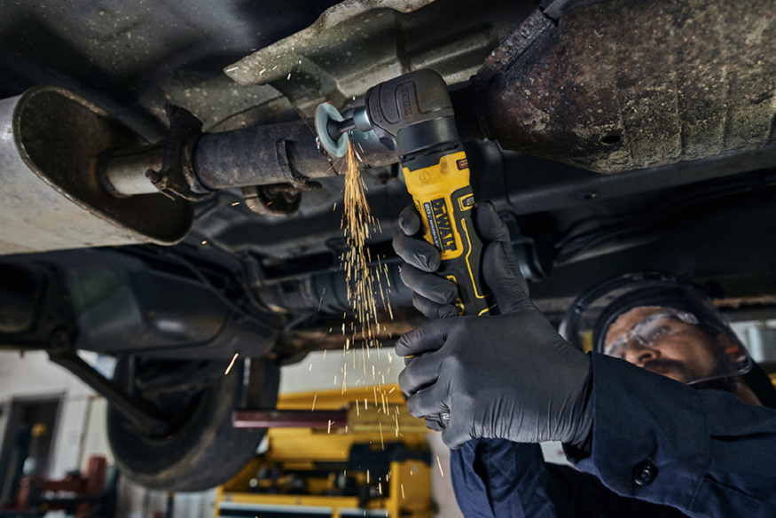 디월트, 뛰어난 작업 편의성과 다양한 작업환경에 최적화된 신제품 2종 출시_2 복사.jpg