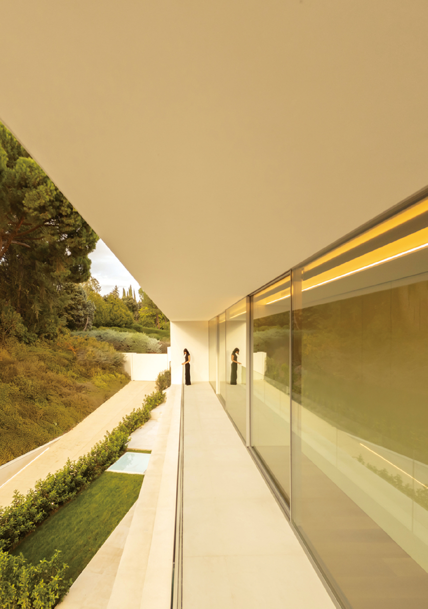 FRAN SILVESTRE ARQUITECTOS_VILLA LAVAN HOUSE IN LA MORALEJA_IMAGES_020.jpg